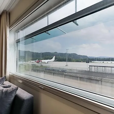 Radisson Blu Hotel, Trondheim Airport Hotell 4*