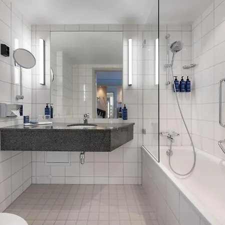 Radisson Blu Hotel, Trondheim Airport 4*