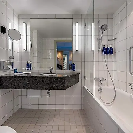 Radisson Blu Hotel, Trondheim Airport 4*
