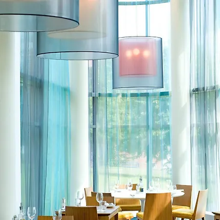 Otel Radisson Blu Hotel, Trondheim Airport 4*