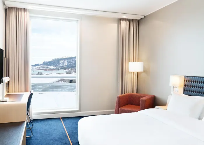 Radisson Blu Hotel, Trondheim Airport فندق 4*