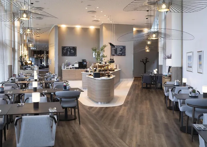 Radisson Blu Hotel, Trondheim Airport Hotell 4*