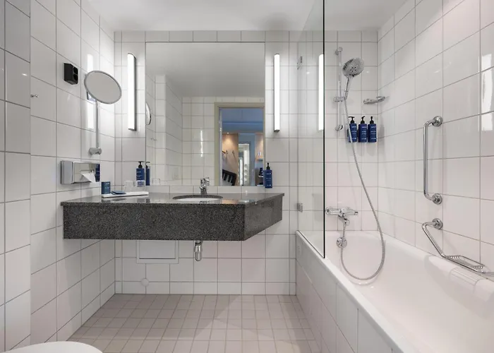 Radisson Blu Hotel, Trondheim Airport 4*