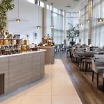 Radisson Blu Hotel, Trondheim Airport فندق 4*